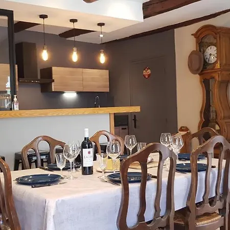 Holiday home Lodge-sagne Ferme Renovee Au Coeur Du Cantal A Proximite De La Station De Du Lioran Neussargues en Pinatelle